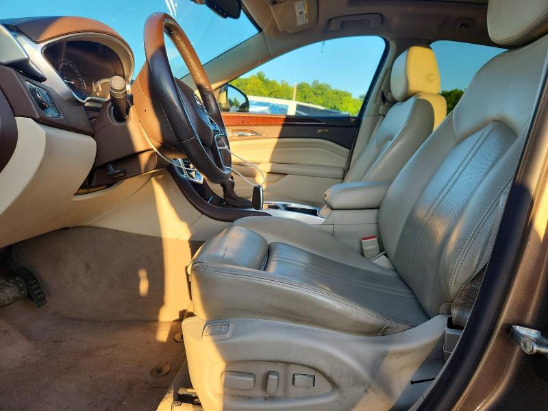 65336346 :رقم المزاد ، 3GYFNEE3XGS585968 vin ، 2016 Cadillac Srx مزاد بيع