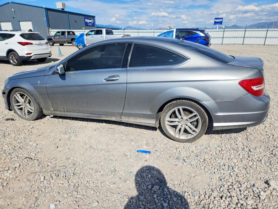 65551636 :رقم المزاد ، WDDGJ8JB3FG442321 vin ، 2015 Mercedes-benz C مزاد بيع