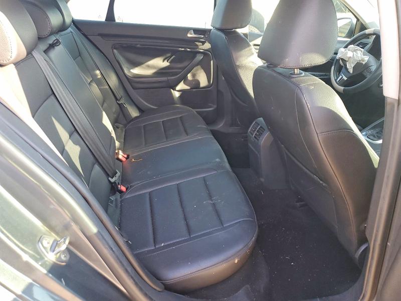 63841426 :رقم المزاد ، 3VWRL7AJ6AM020229 vin ، 2010 Volkswagen Jetta مزاد بيع
