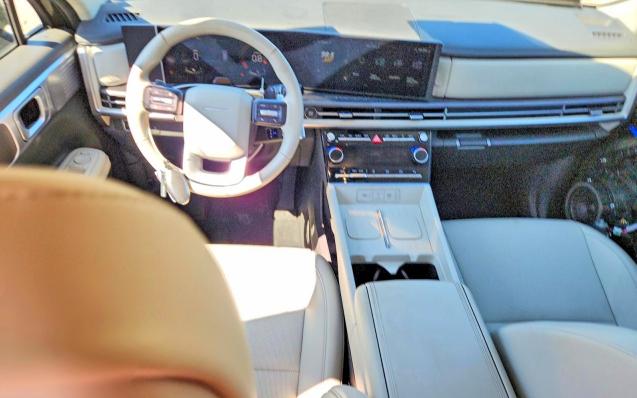 Продажа на аукционе авто 2024 Hyundai Santa Fe, vin: 5NMP24GL3RH025925, номер лота: 63373556
