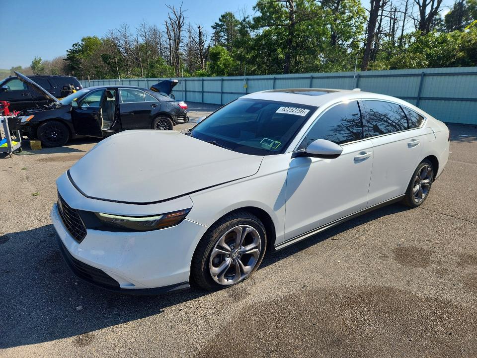 Auction sale of the 2024 Honda Accord, vin: 1HGCY1F30RA046532, lot number: 63252296