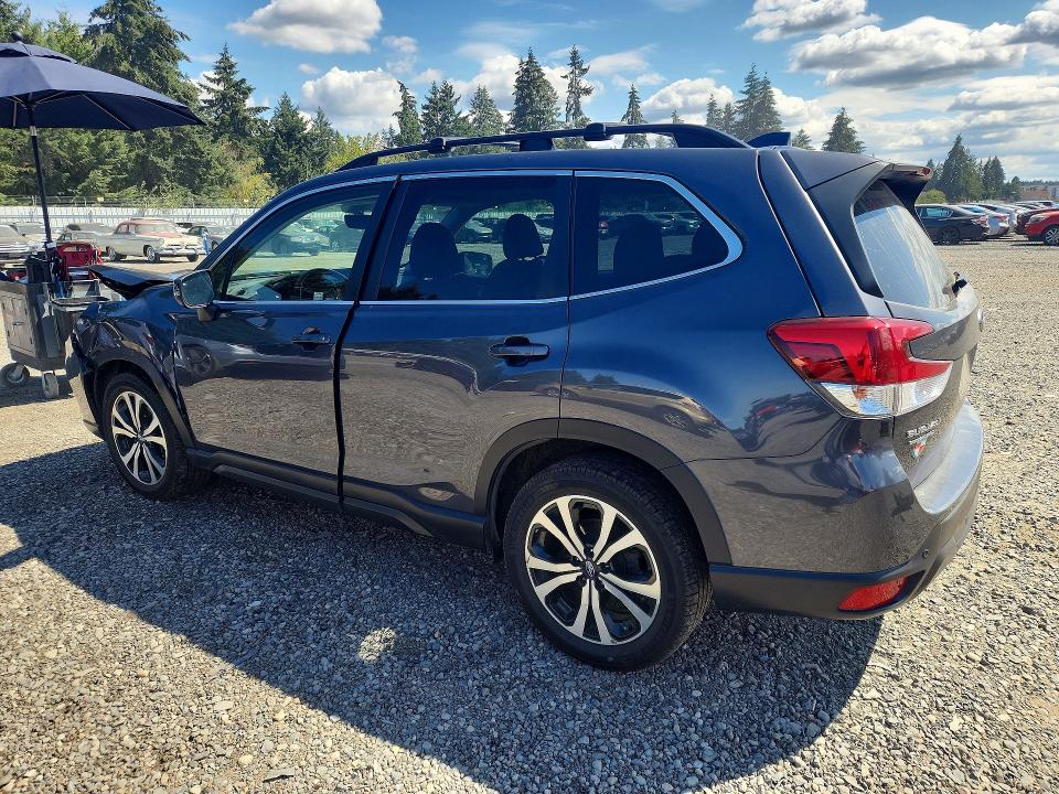 2021 Subaru Forester მანქანა იყიდება აუქციონზე, vin: JF2SKAUC2MH490172, აუქციონის ნომერი: 64782556