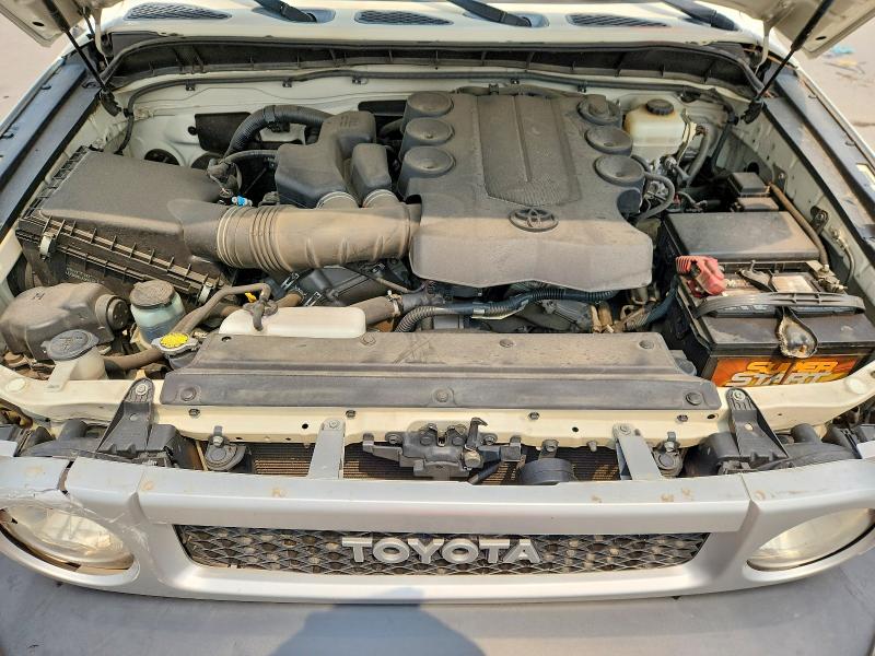 2014 Toyota Fj Cruiser მანქანა იყიდება აუქციონზე, vin: JTEBU4BF6EK200801, აუქციონის ნომერი: 63576156
