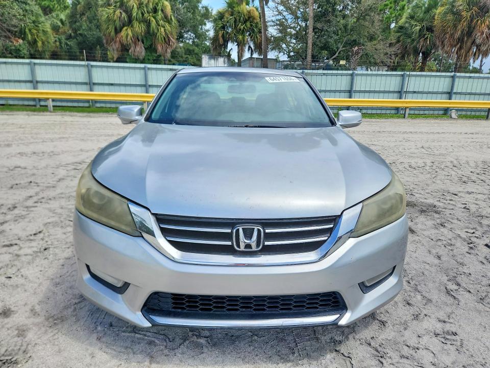 64571656 :رقم المزاد ، 1HGCR3F83DA002828 vin ، 2013 Honda Accord مزاد بيع