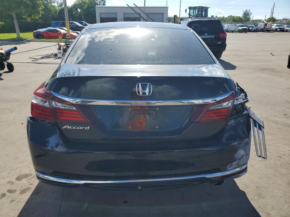 Продаж на аукціоні авто 2017 Honda Accord, vin: 1HGCR2F37HA172758, номер лоту: 64738736