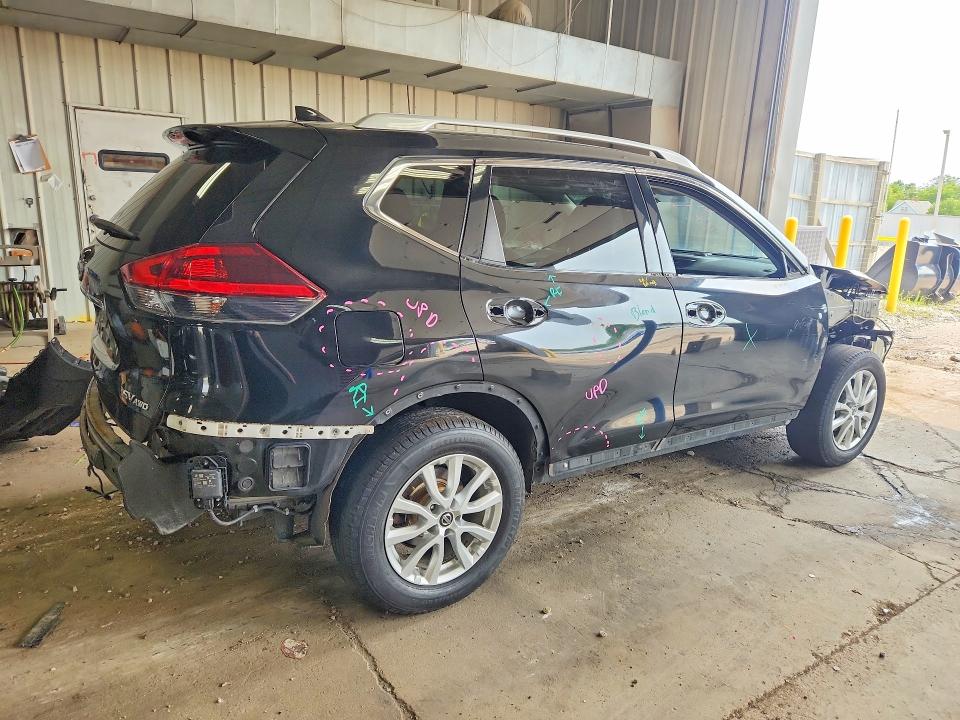Продажа на аукционе авто 2018 Nissan Rogue, vin: KNMAT2MV5JP615035, номер лота: 64459996