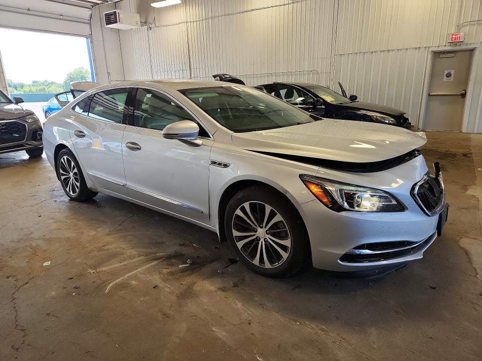 64223356 :رقم المزاد ، 1G4ZP5SS5HU179697 vin ، 2017 Buick Lacrosse مزاد بيع
