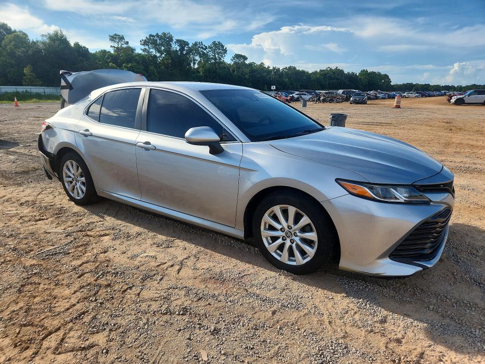 Aukcja sprzedaży 2018 Toyota Camry, vin: 4T1B11HK1JU004906, numer aukcji: 64300746