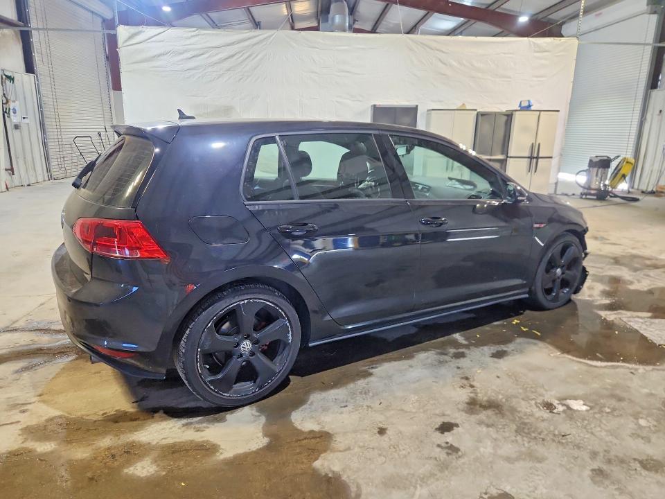 64855746 :رقم المزاد ، 3VW5T7AU8HM051176 vin ، 2017 Volkswagen Gti مزاد بيع
