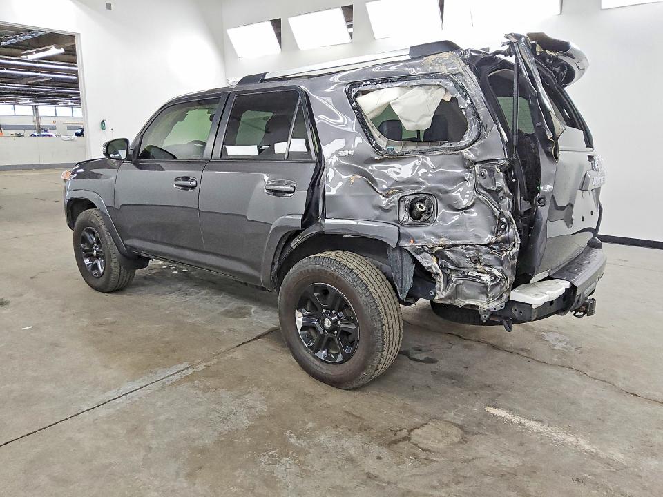 2021 Toyota 4runner მანქანა იყიდება აუქციონზე, vin: JTENU5JR5M5925575, აუქციონის ნომერი: 64226656