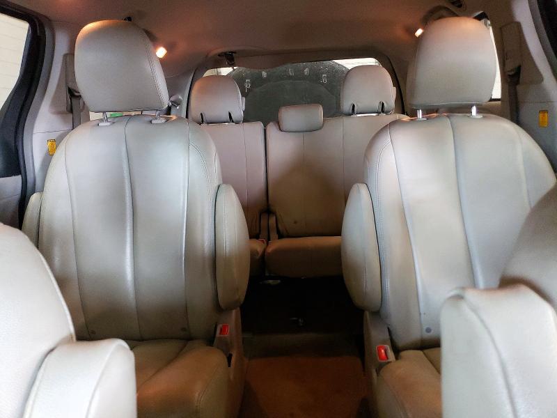 65494146 :رقم المزاد ، 5TDJK3DC0CS034042 vin ، 2012 Toyota Sienna مزاد بيع