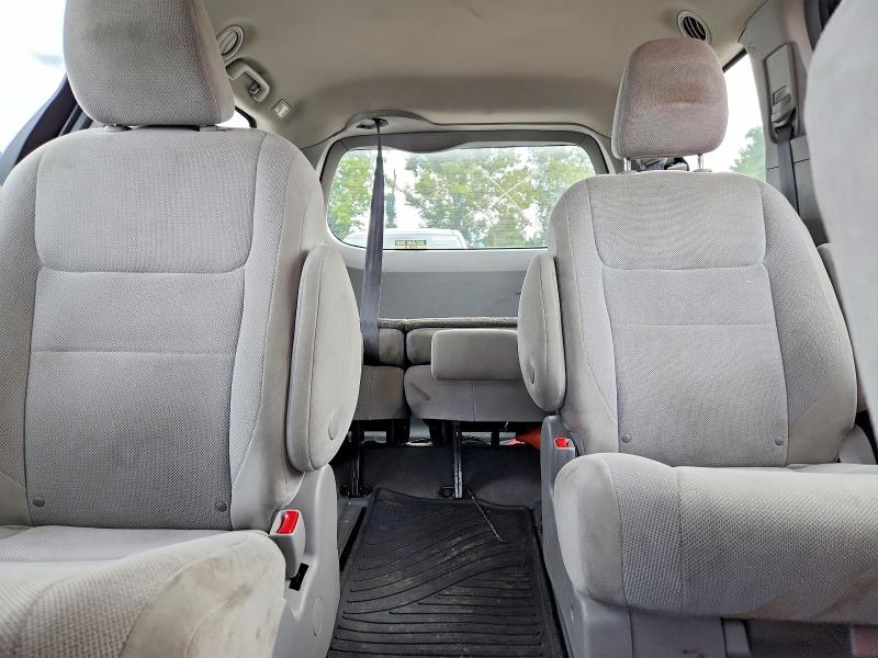 2018 Toyota Sienna მანქანა იყიდება აუქციონზე, vin: 5TDZZ3DC3JS956896, აუქციონის ნომერი: 65208626