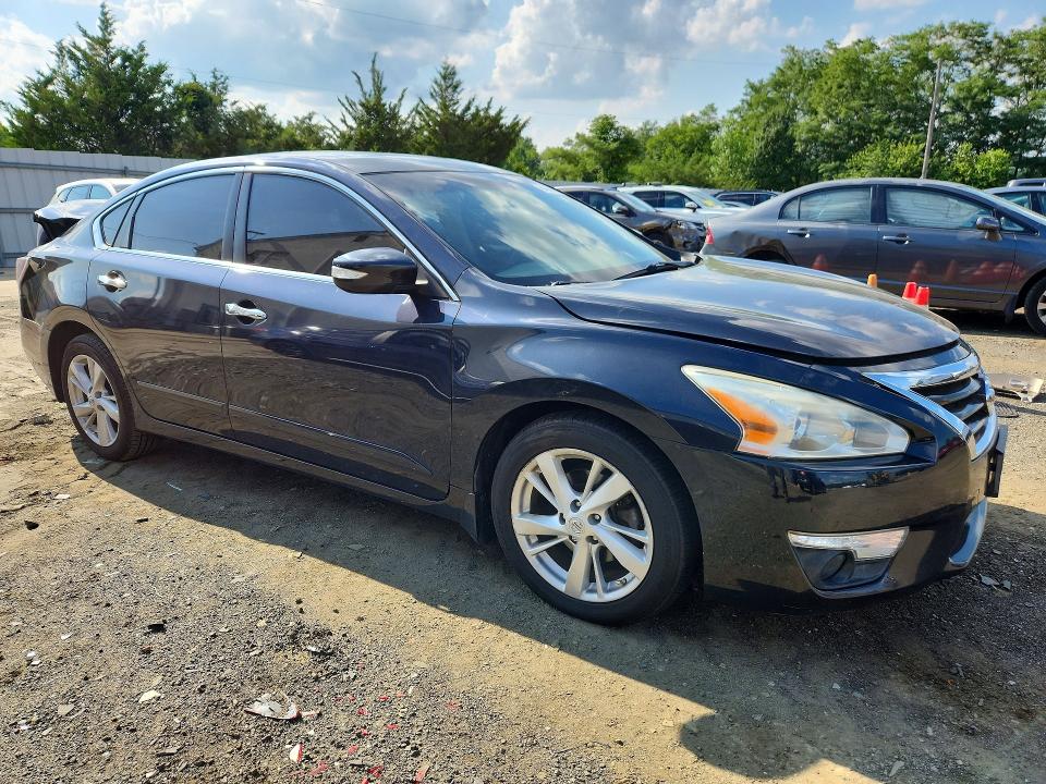 Продаж на аукціоні авто 2015 Nissan Altima, vin: 1N4AL3AP8FC593130, номер лоту: 64249256