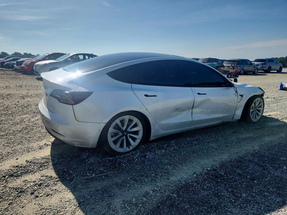 65600286 :رقم المزاد ، 5YJ3E1EB5NF261955 vin ، 2022 Tesla Model 3 مزاد بيع