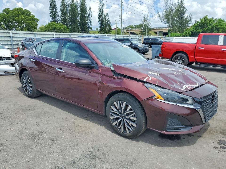 64199126 :رقم المزاد ، 1N4BL4DV9SN364670 vin ، 2025 Nissan Altima مزاد بيع
