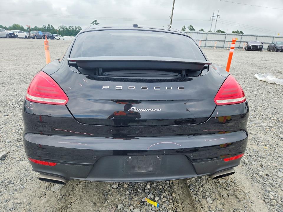 63988566 :رقم المزاد ، WP0AA2A70EL010168 vin ، 2014 Porsche Panamera مزاد بيع