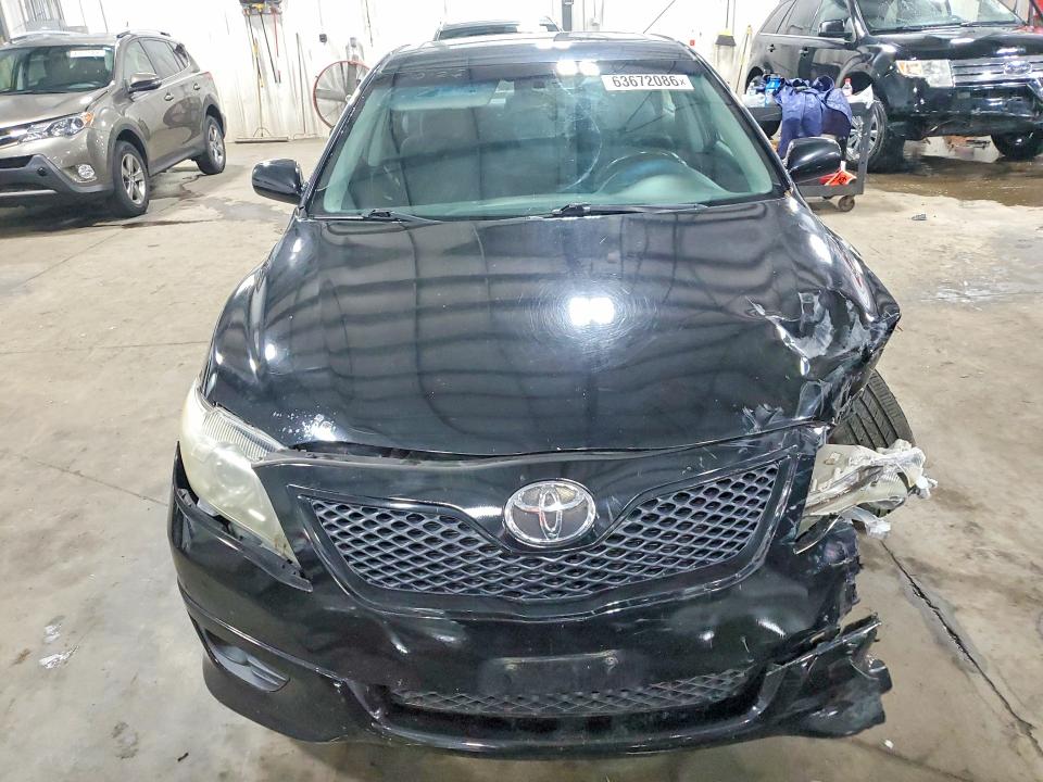 2011 Toyota Camry მანქანა იყიდება აუქციონზე, vin: 4T1BF3EK2BU764894, აუქციონის ნომერი: 63672086