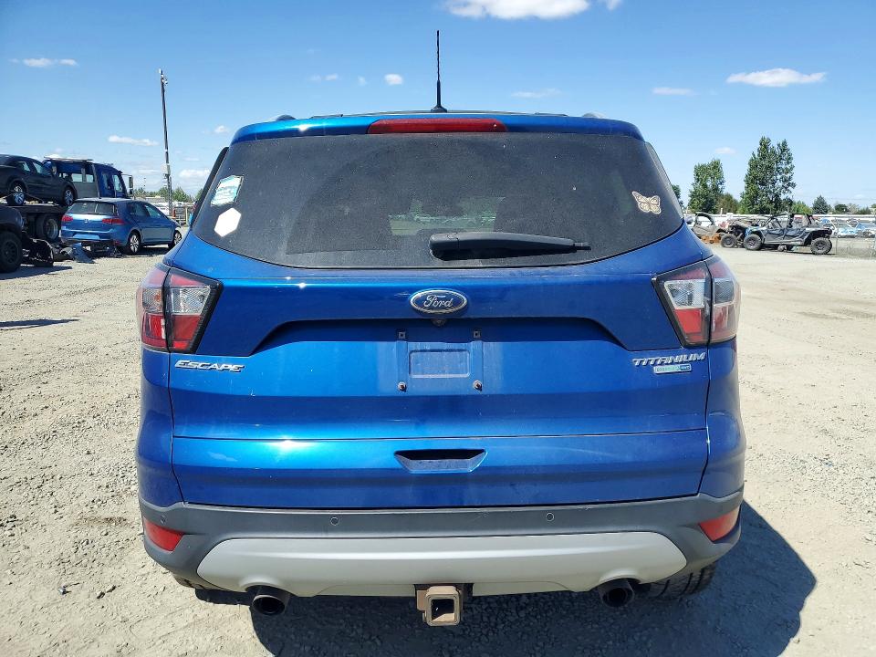 2017 Ford Escape მანქანა იყიდება აუქციონზე, vin: 1FMCU9J9XHUC51899, აუქციონის ნომერი: 64294506
