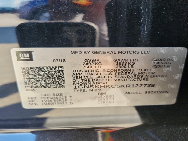 Продажа на аукционе авто 2019 Chevrolet Suburban, vin: 1GNSKHKC5KR122738, номер лота: 64399146