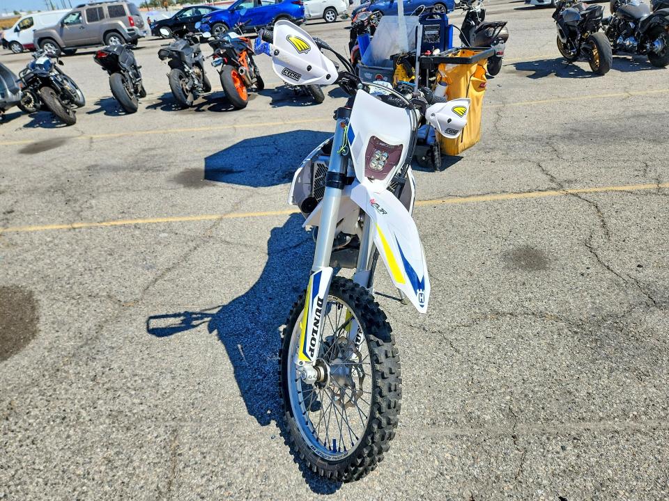 Auction sale of the 2015 Husqvarna Fe501, vin: VBKUAP407FM496402, lot number: 65624916