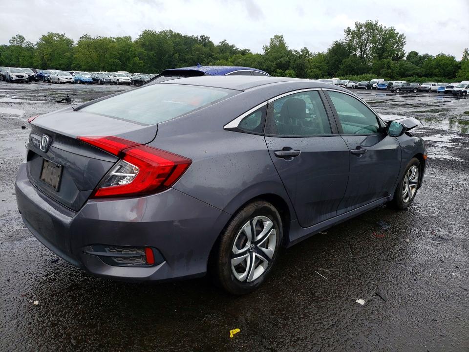 Aukcja sprzedaży 2018 Honda Civic, vin: 2HGFC2F58JH587837, numer aukcji: 63705336