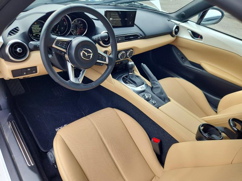 65100606 :رقم المزاد ، JM1NDAD71T0702663 vin ، 2026 Mazda Mx-5 Miata مزاد بيع