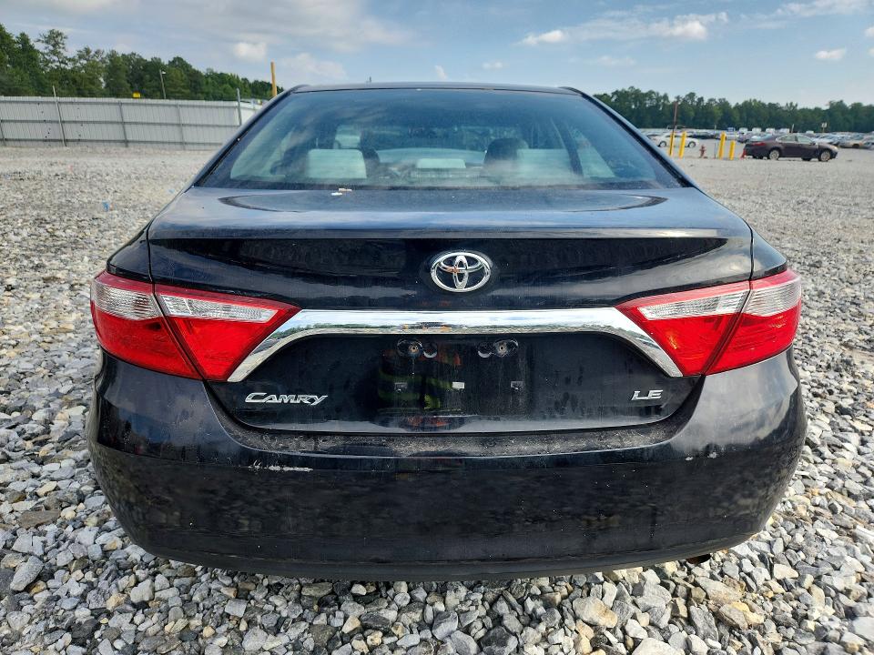 63826366 :رقم المزاد ، 4T1BF1FK9HU373723 vin ، 2017 Toyota Camry مزاد بيع