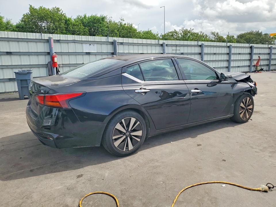 Продажа на аукционе авто 2019 Nissan Altima, vin: 1N4BL4EV1KC225840, номер лота: 64115926