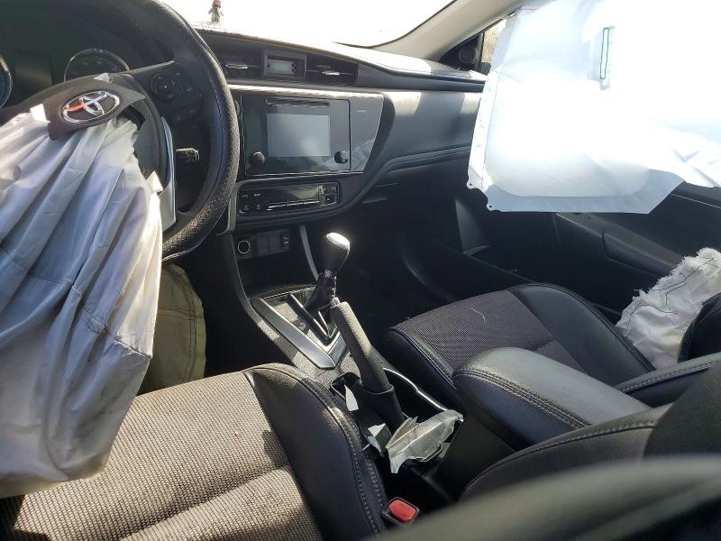 66136846 :رقم المزاد ، 5YFBURHE8HP583193 vin ، 2017 Toyota Corolla مزاد بيع