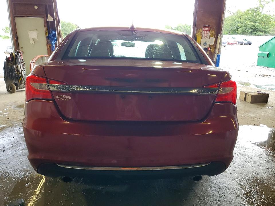 63465446 :رقم المزاد ، 1C3CCBCG6EN152680 vin ، 2014 Chrysler 200 مزاد بيع