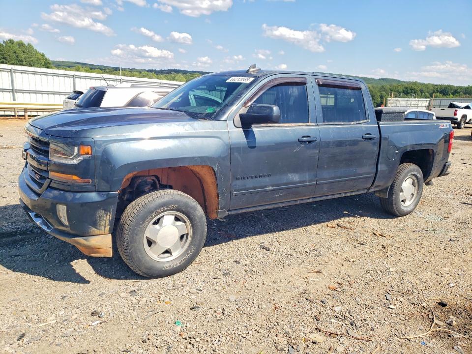 Auction sale of the 2017 Chevrolet Silverado, vin: 3GCUKREC9HG415022, lot number: 66213266