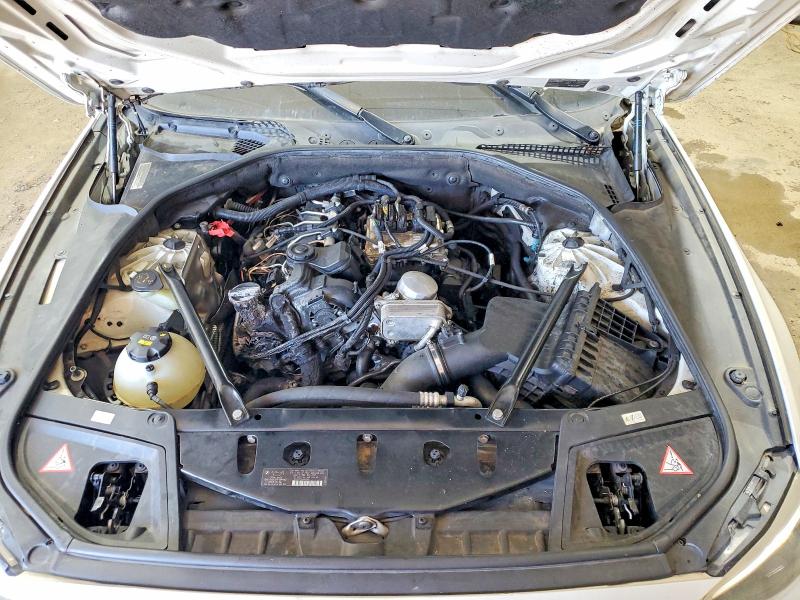 2014 Bmw 528 მანქანა იყიდება აუქციონზე, vin: WBA5A5C56ED510826, აუქციონის ნომერი: 64657316