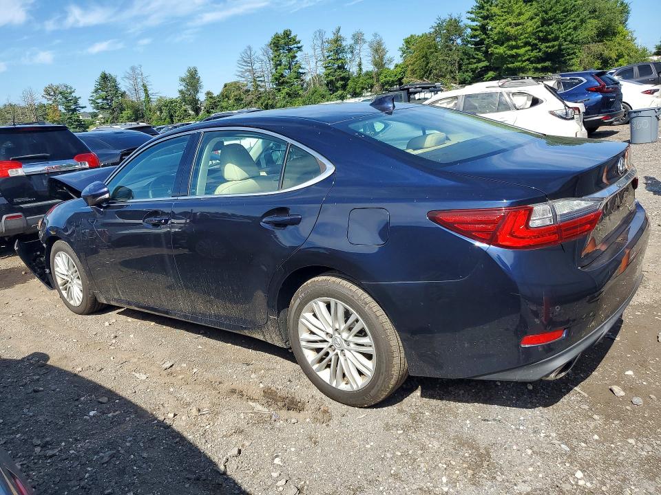 63640296 :رقم المزاد ، 58ABK1GG7HU063178 vin ، 2017 Lexus Es مزاد بيع