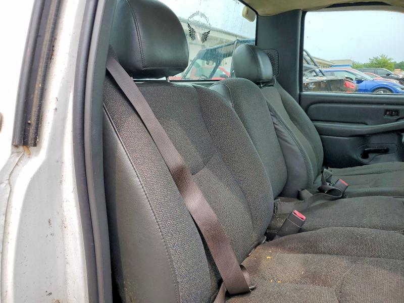 2004 Chevrolet Silverado მანქანა იყიდება აუქციონზე, vin: 1GCEC14X54Z105953, აუქციონის ნომერი: 65024386