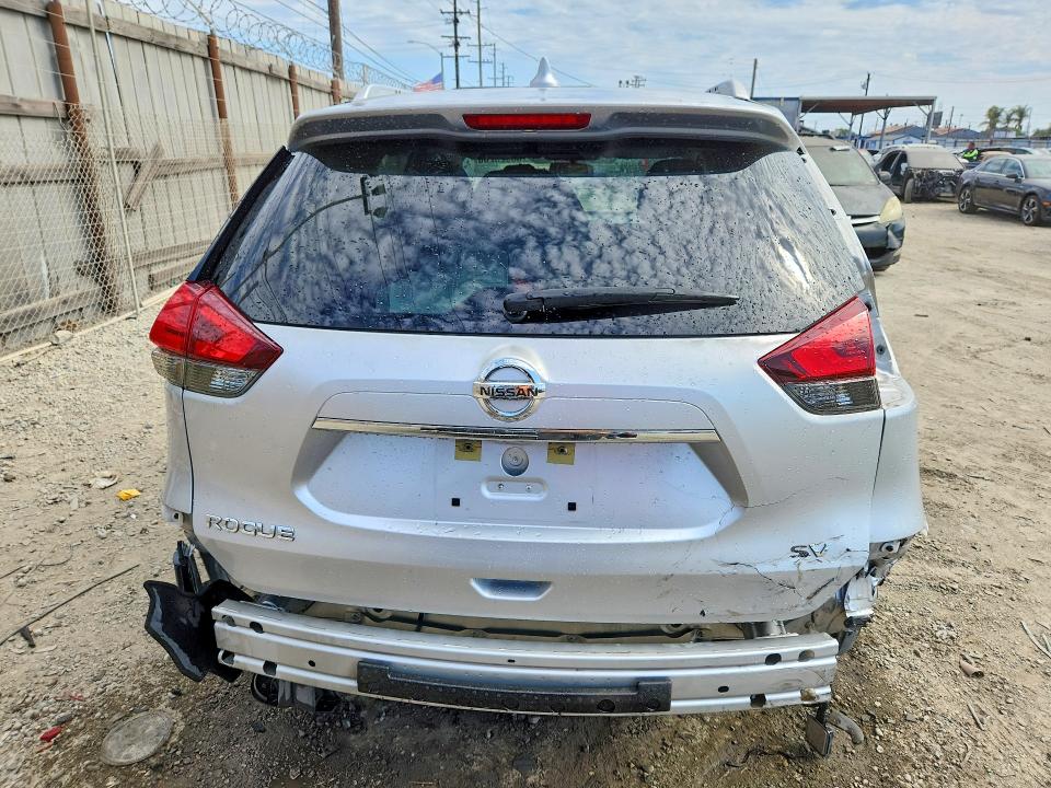 Продаж на аукціоні авто 2017 Nissan Rogue, vin: KNMAT2MT6HP537888, номер лоту: 63925266