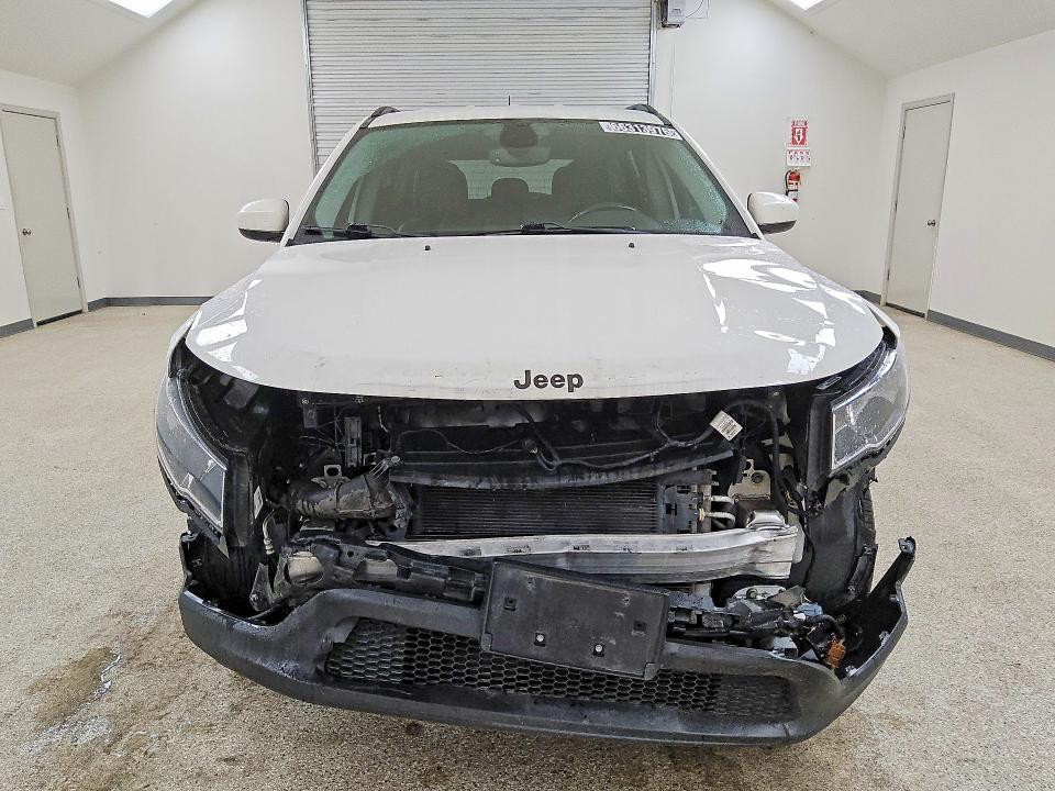 66313976 :رقم المزاد ، 3C4NJDBB9MT569995 vin ، 2021 Jeep Compass مزاد بيع