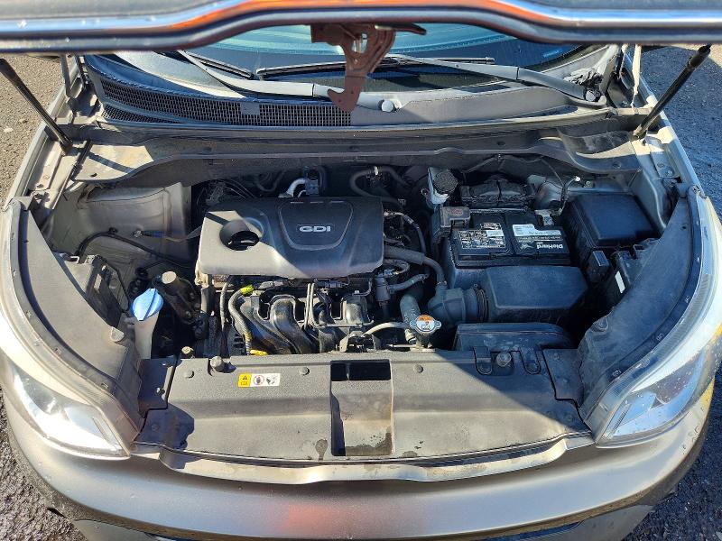 63930006 :رقم المزاد ، KNDJN2A22J7592110 vin ، 2018 Kia Soul مزاد بيع
