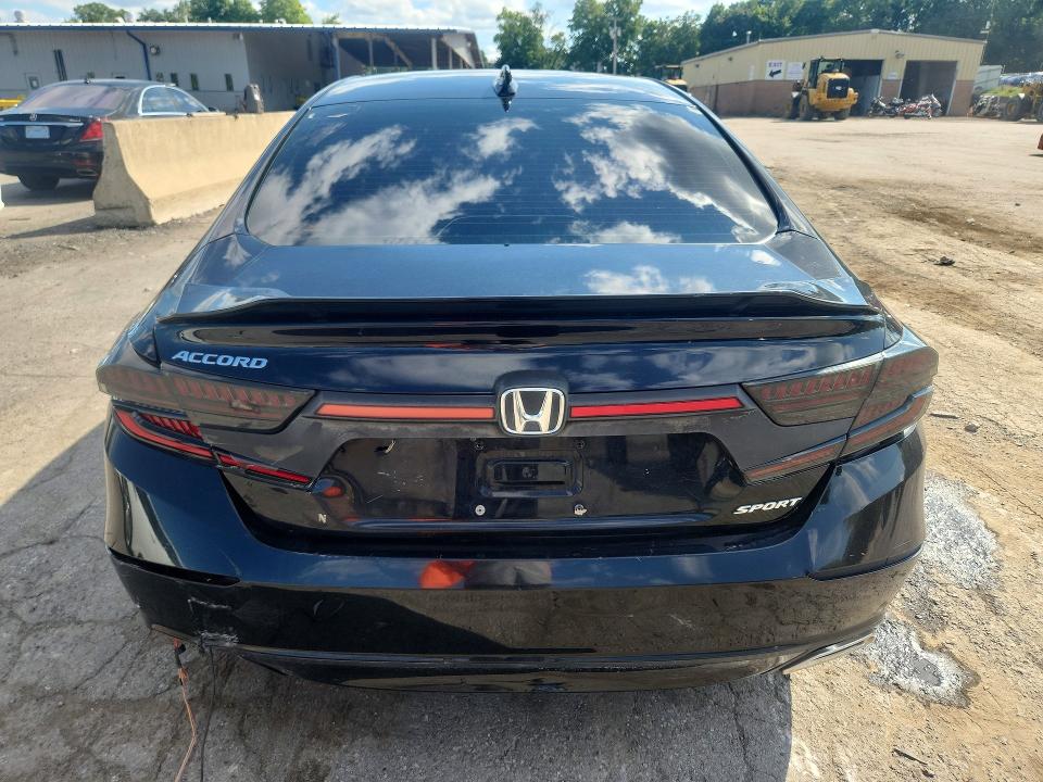 Aukcja sprzedaży 2018 Honda Accord, vin: 1HGCV1F33JA172378, numer aukcji: 66547046
