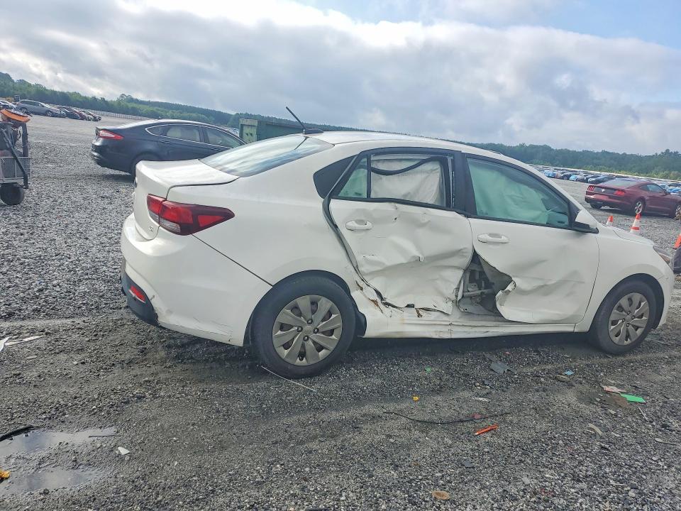 63201736 :رقم المزاد ، 3KPA24AB1JE050047 vin ، 2018 Kia Rio مزاد بيع