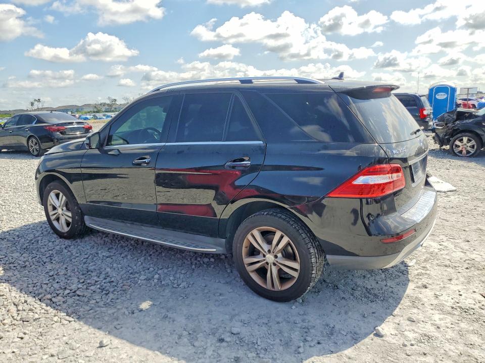 64931946 :رقم المزاد ، 4JGDA2EB2DA216383 vin ، 2013 Mercedes-benz Ml مزاد بيع