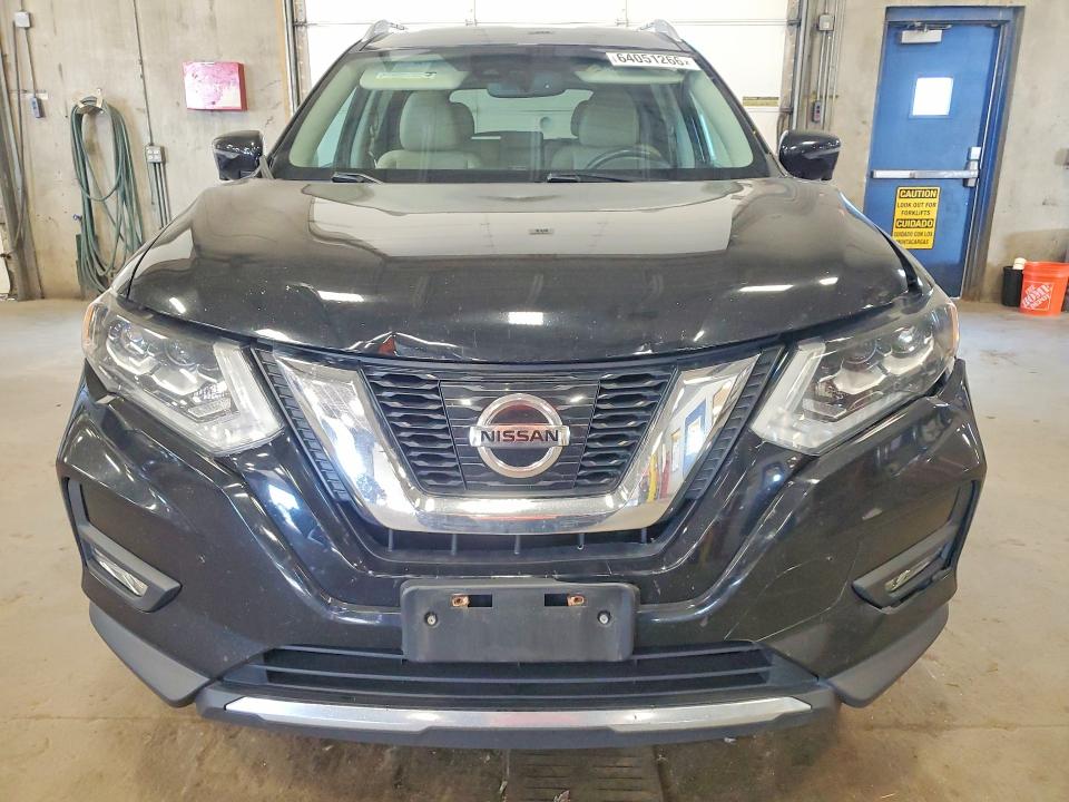 64051266 :رقم المزاد ، 5N1AT2MV6HC750778 vin ، 2017 Nissan Rogue مزاد بيع