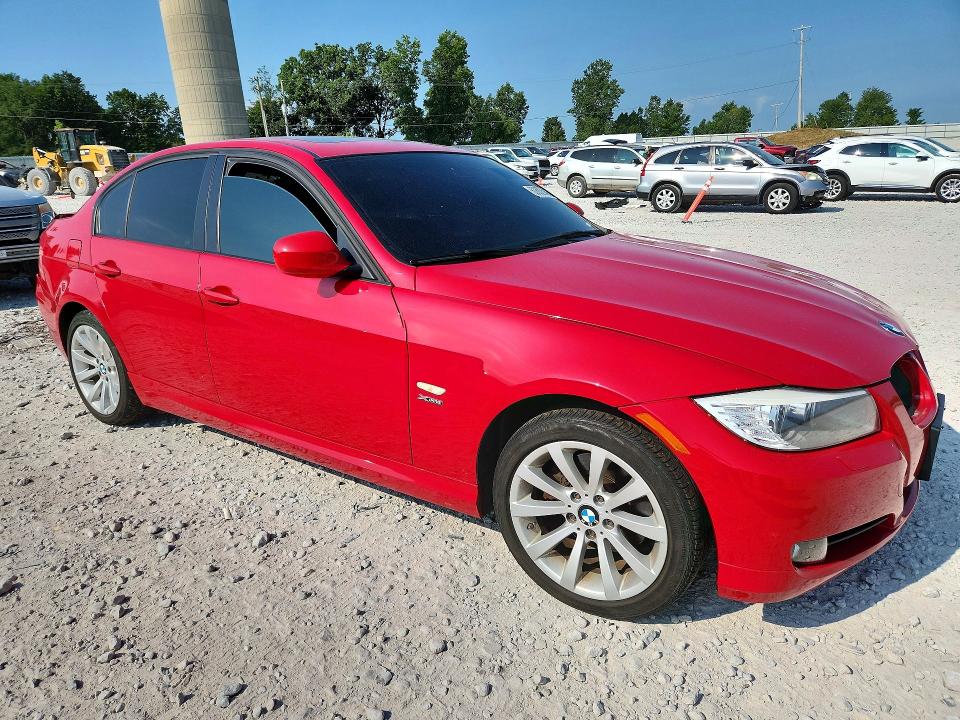 62802646 :رقم المزاد ، WBAPK7C5XBA464092 vin ، 2011 Bmw 328 مزاد بيع