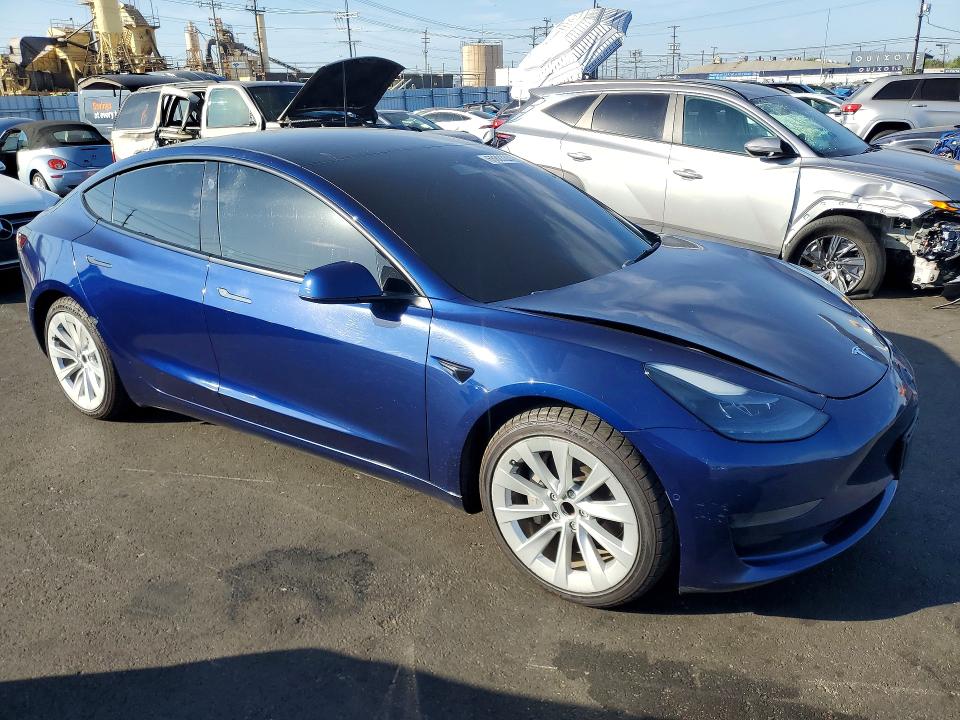 65823306 :رقم المزاد ، 5YJ3E1EA4NF142947 vin ، 2022 Tesla Model 3 مزاد بيع