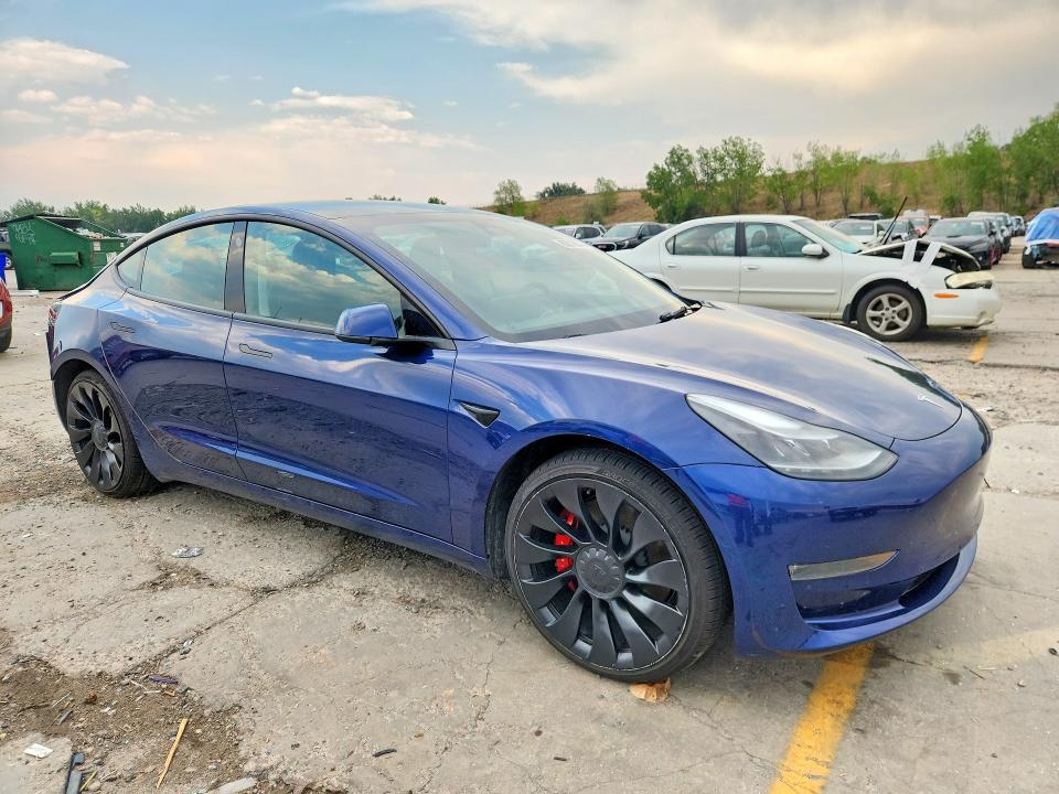2022 Tesla Model 3 მანქანა იყიდება აუქციონზე, vin: 5YJ3E1EC6NF274402, აუქციონის ნომერი: 63018676