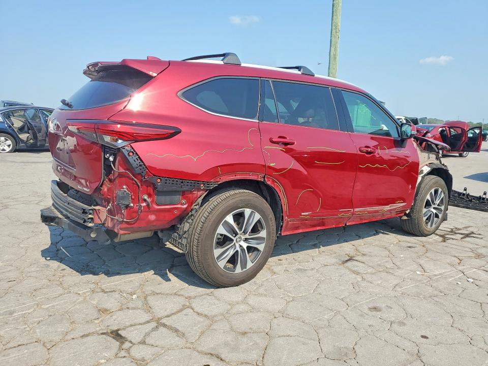 Продаж на аукціоні авто 2022 Toyota Highlander, vin: 5TDHZRBH0NS219478, номер лоту: 64435546