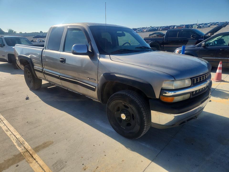 65710736 :رقم المزاد ، 2GCEK19T421284033 vin ، 2002 Chevrolet Silverado مزاد بيع
