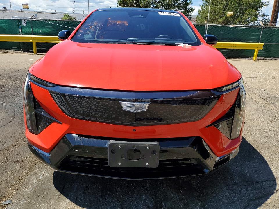 65880536 :رقم المزاد ، 3GYK3EMR0SS189888 vin ، 2025 Cadillac Optiq مزاد بيع