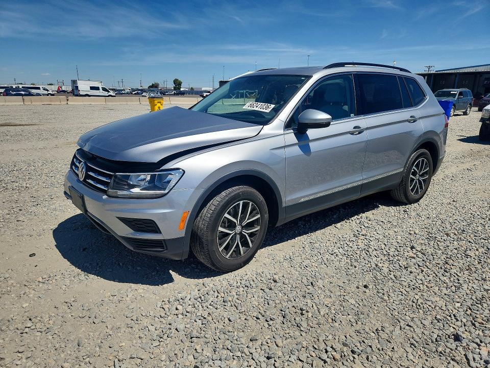 2021 Volkswagen Tiguan მანქანა იყიდება აუქციონზე, vin: 3VV2B7AX0MM058685, აუქციონის ნომერი: 66241036