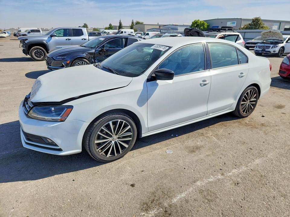 65059116 :رقم المزاد ، 3VWD17AJ5HM386855 vin ، 2017 Volkswagen Jetta مزاد بيع