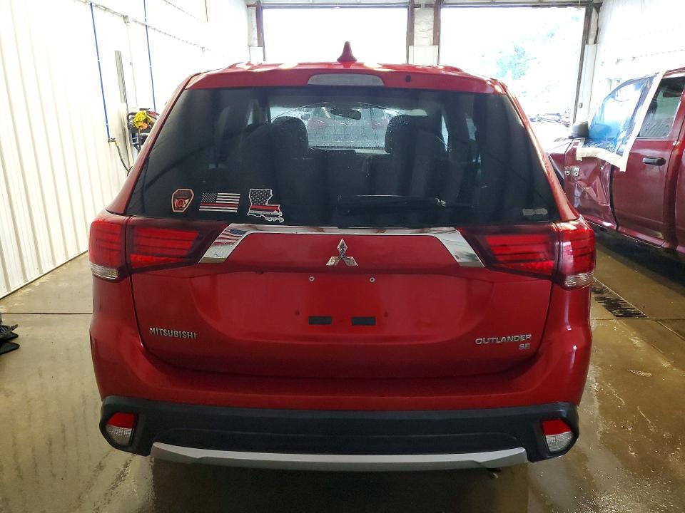 2018 Mitsubishi Outlander მანქანა იყიდება აუქციონზე, vin: JA4AZ3A33JZ010520, აუქციონის ნომერი: 63466726